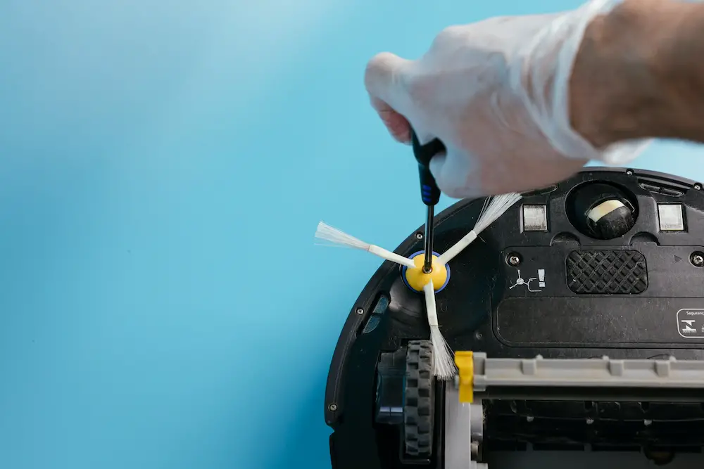 How To Clean Roomba? A Brief Guide