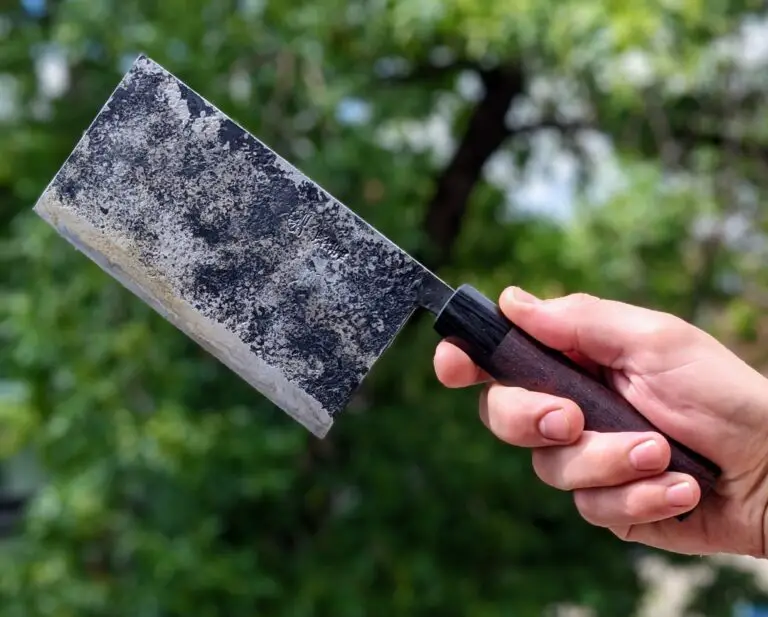 How To Clean A Carbon Steel Knife?