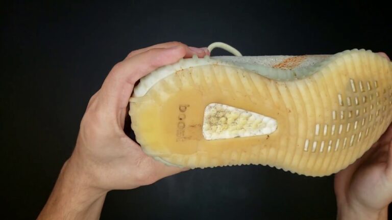 How To Clean The Bottom Of Yeezys?