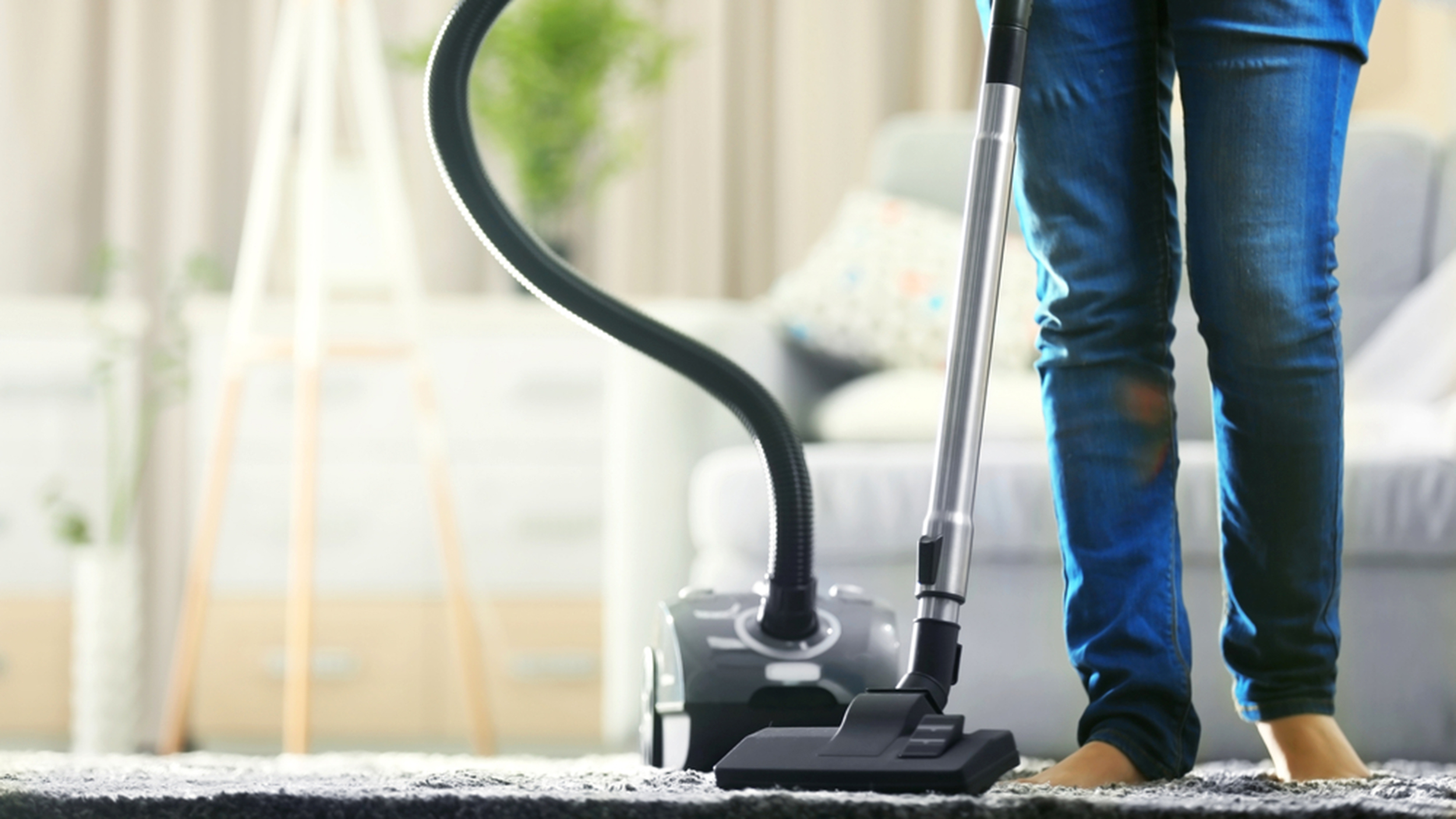 How Much Should I Spend on a Vacuum Cleaner?