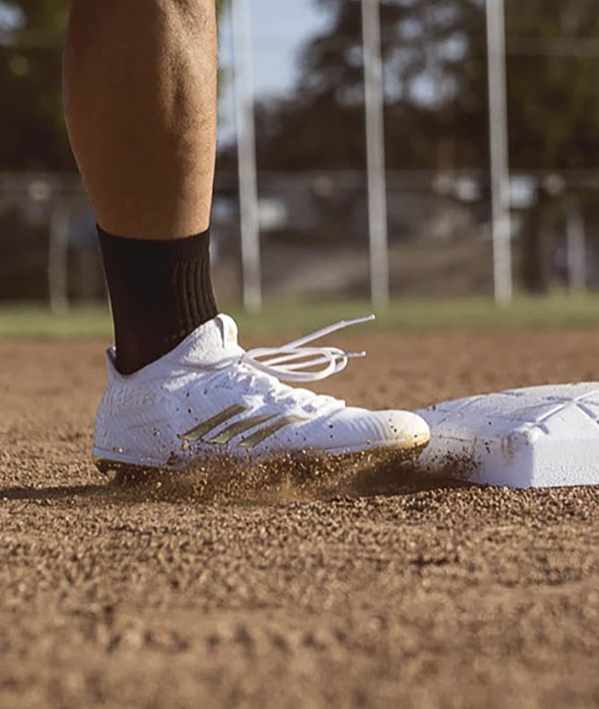 How to Clean Baseball Cleats?