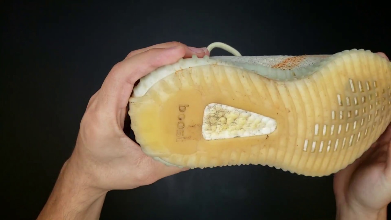 How to Clean Bottom of Yeezys?