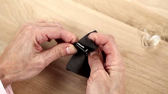 How to Clean Oticon Hearing Aids?