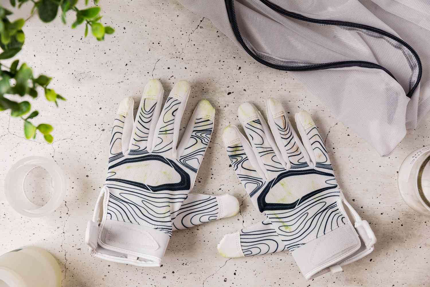 How to Clean Smelly Football Gloves?