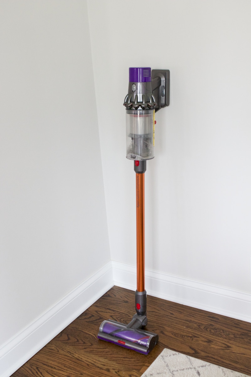 How to Hang a Vacuum Cleaner?
